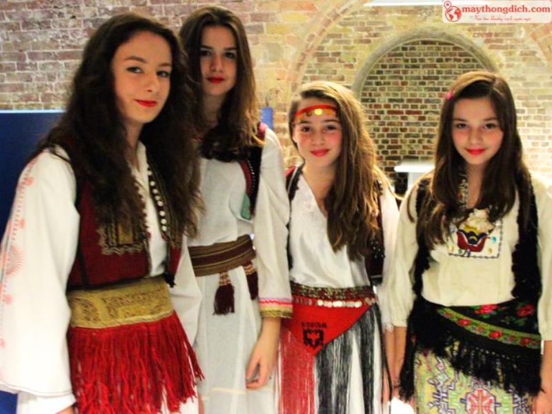 Người Albania Có Nói Tiếng Anh Không