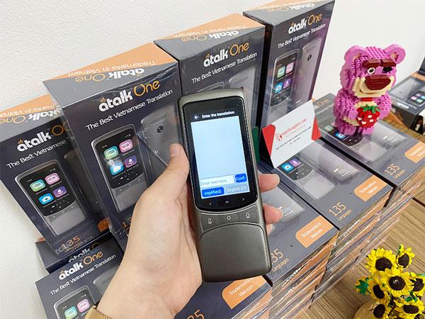 Máy dịch ngôn ngữ cầm tay Atalk One Máy dịch ngôn ngữ cầm tay Atalk One