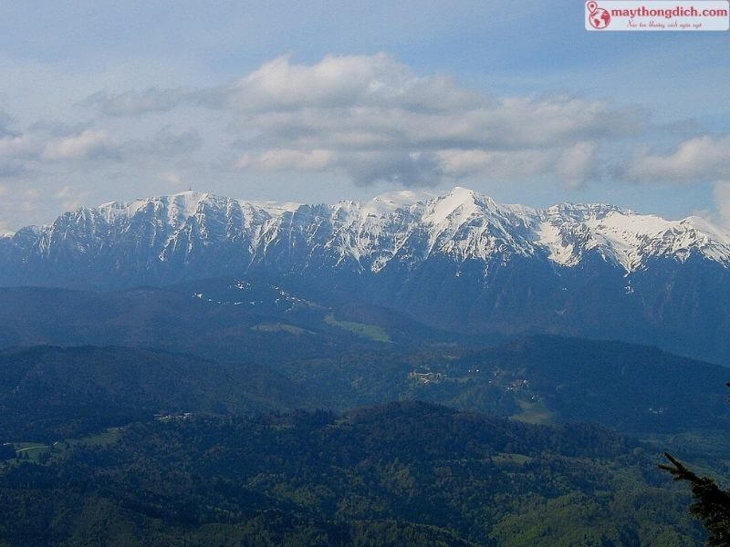 Ngôn ngữ chính thức của Romania là tiếng Romania
